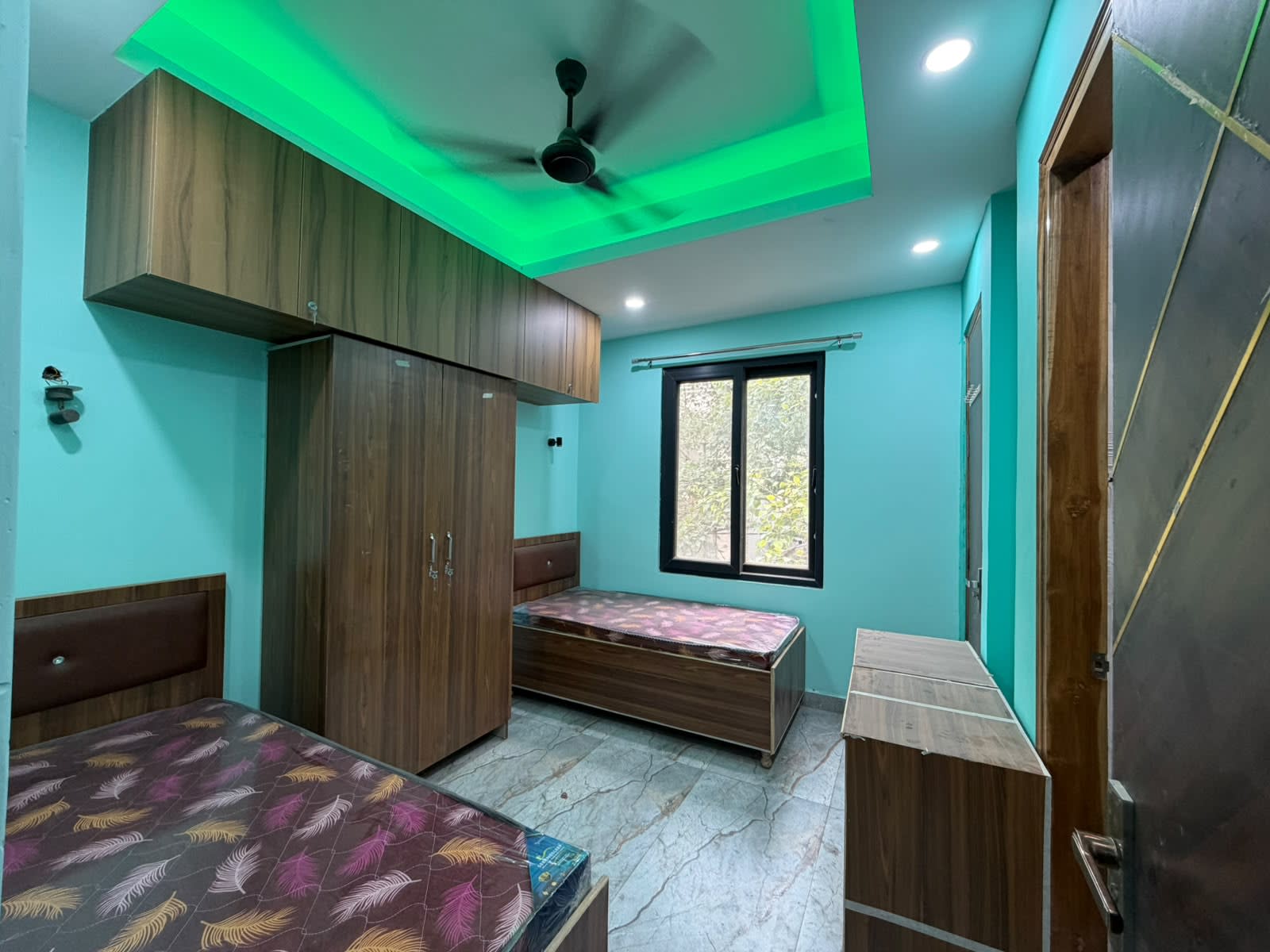Boys Shared room at 5692/4 New chandrawall kamla nagar Vastu Pg PG in Kamla Nagar, Delhi - KM-B-203494