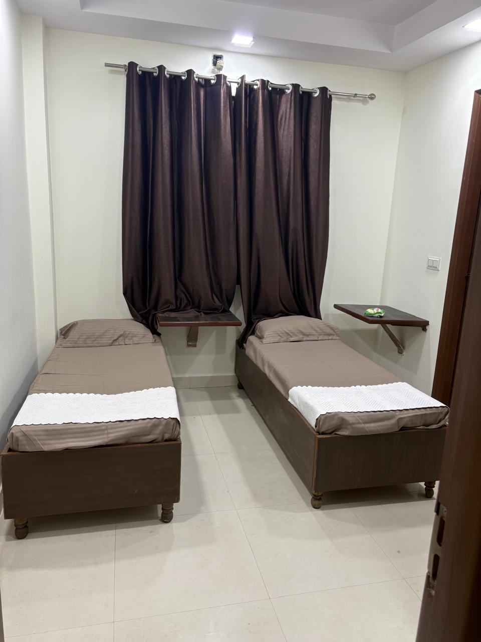Girls Shared room at Mananshi Pg D28 vijay nagar single story PG in Vijay Nagar, Delhi - VN-G-693195