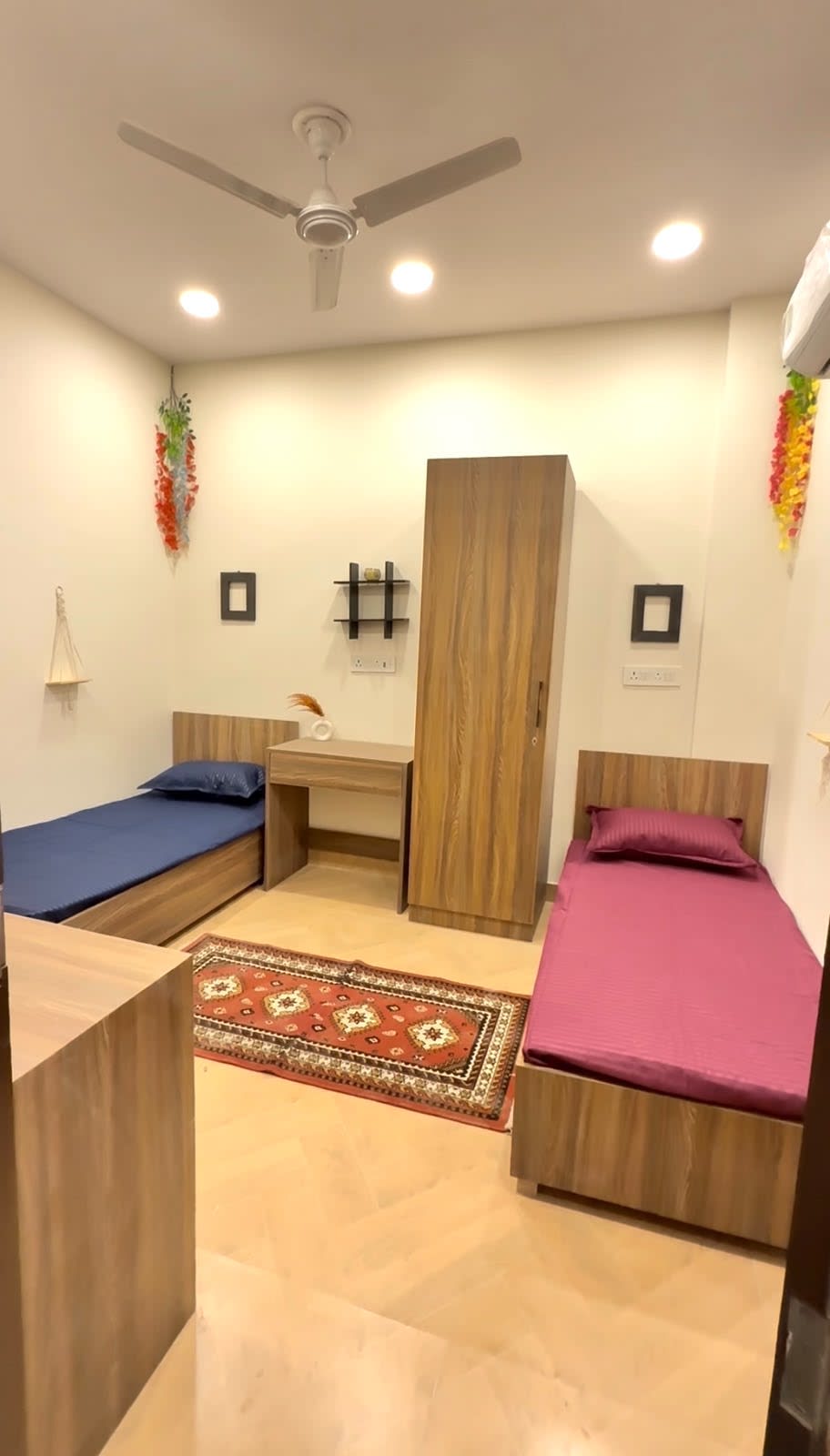 Girls Single room at Inara Living 2655 - Blush House ,Hudson Lane ,GTB Nagar , North Campus - Delhi  PG in GTB Nagar, Delhi - OT-G-174487